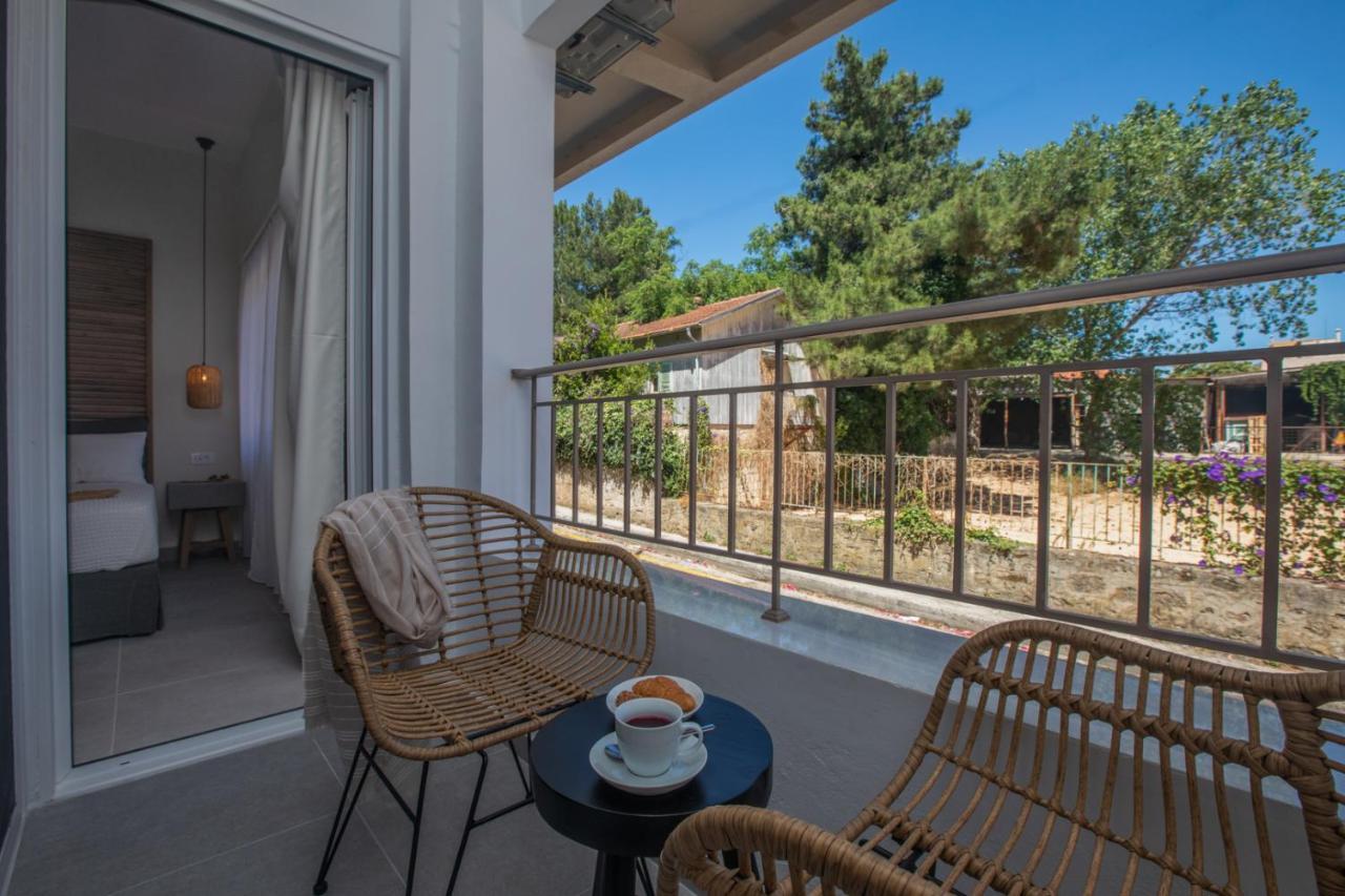 Anemelia Luxury Apartments Argostolion Exterior foto