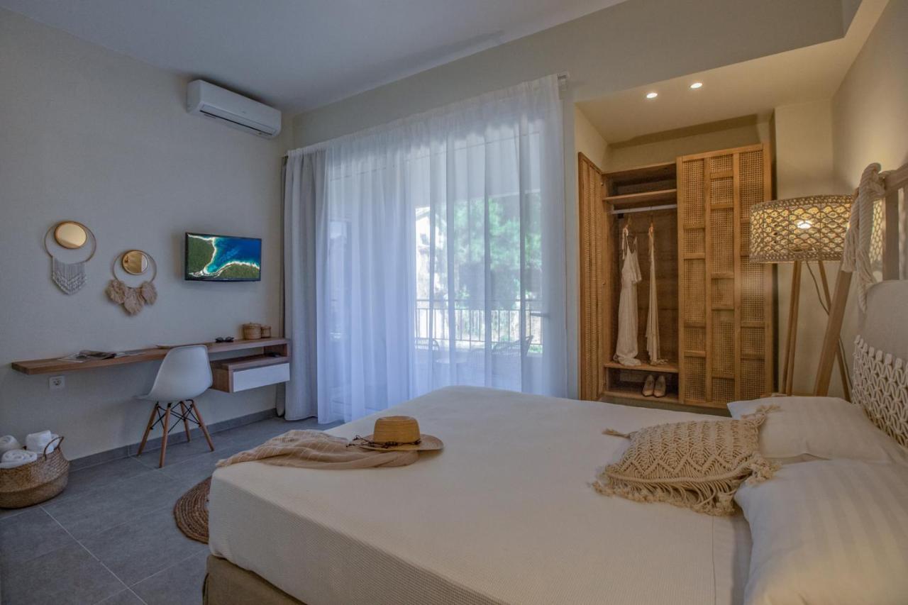 Anemelia Luxury Apartments Argostolion Exterior foto