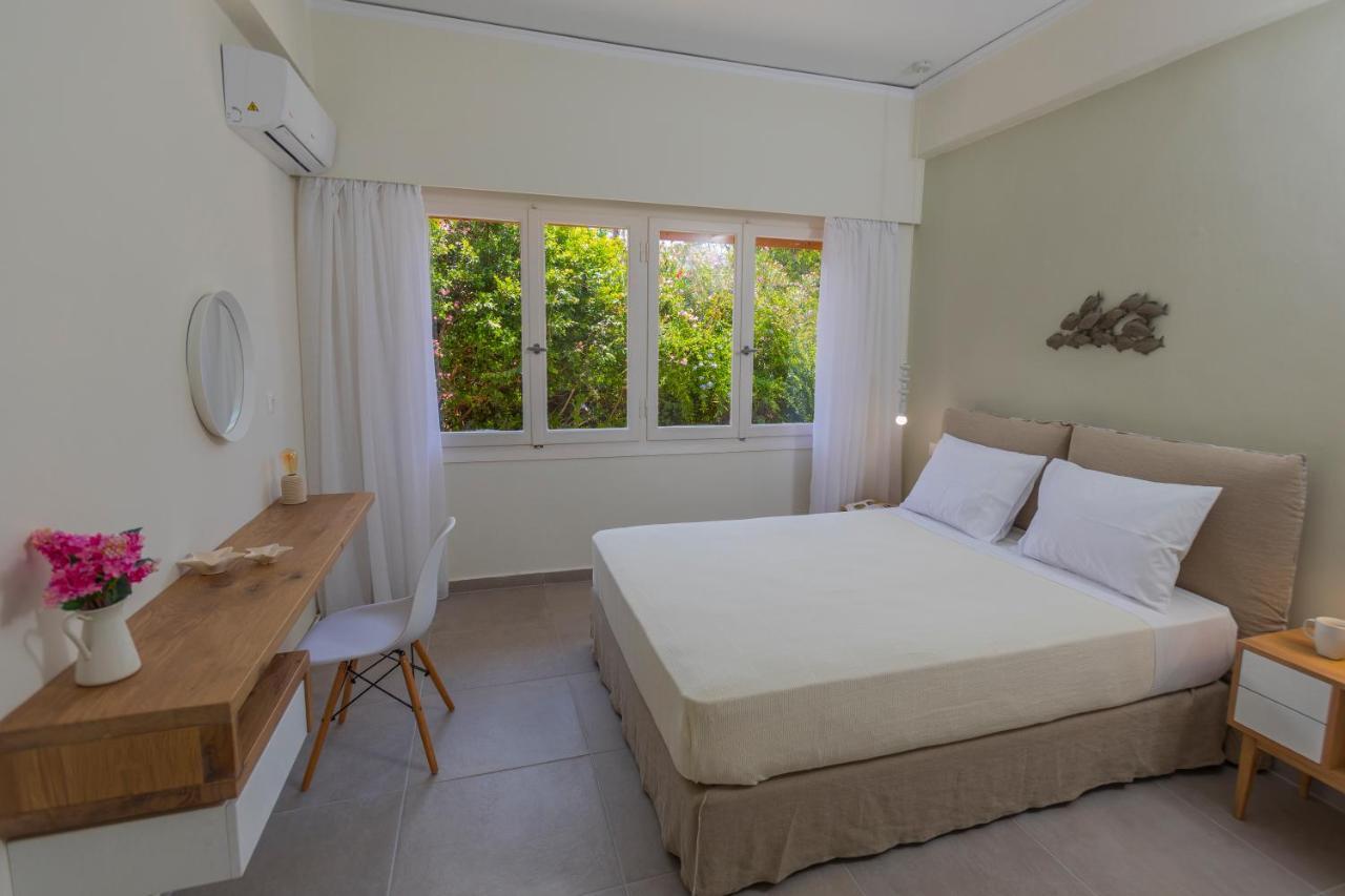 Anemelia Luxury Apartments Argostolion Exterior foto